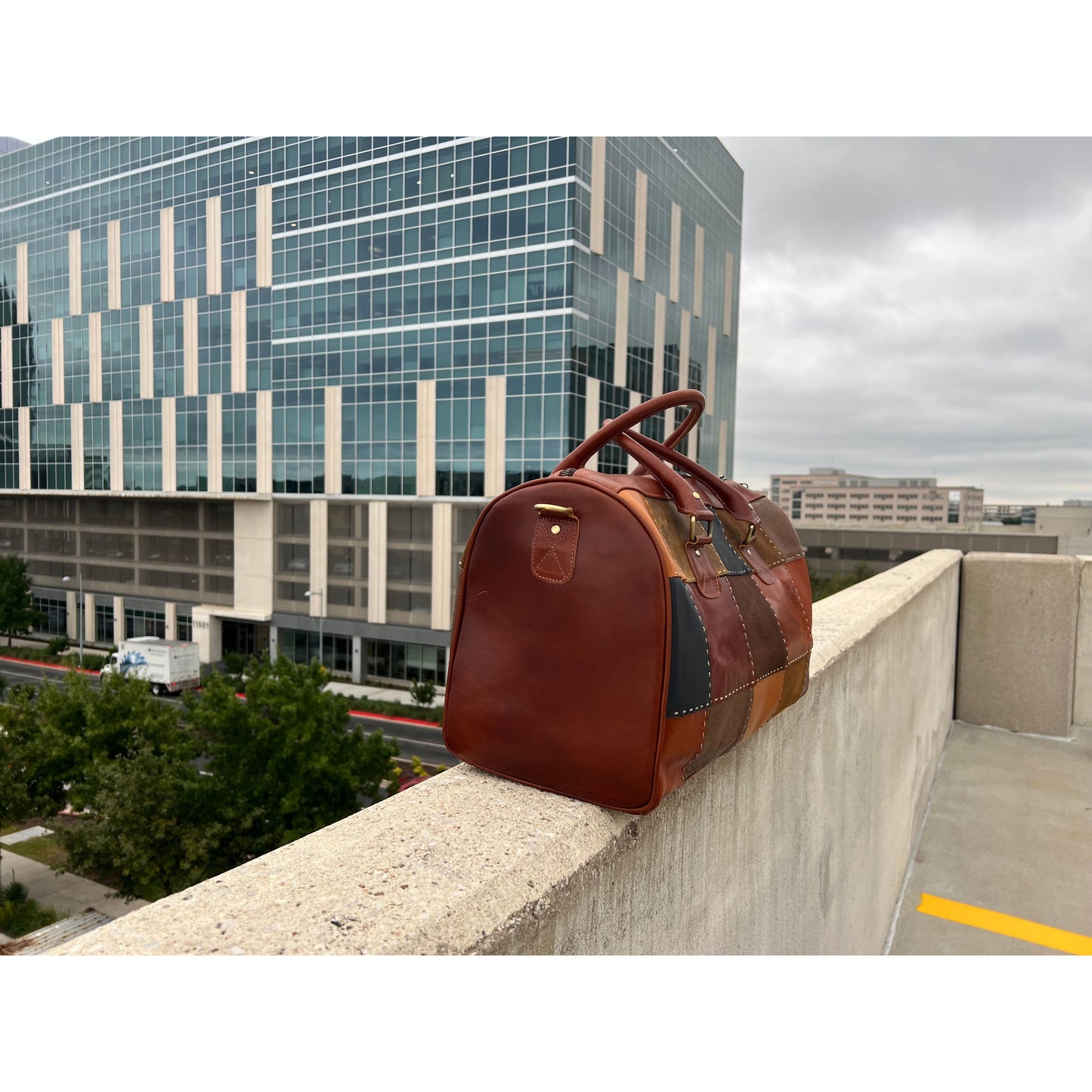 Benjamin's Leatherᵀᴹ "THE VINTAGE DUFFEL BAG"