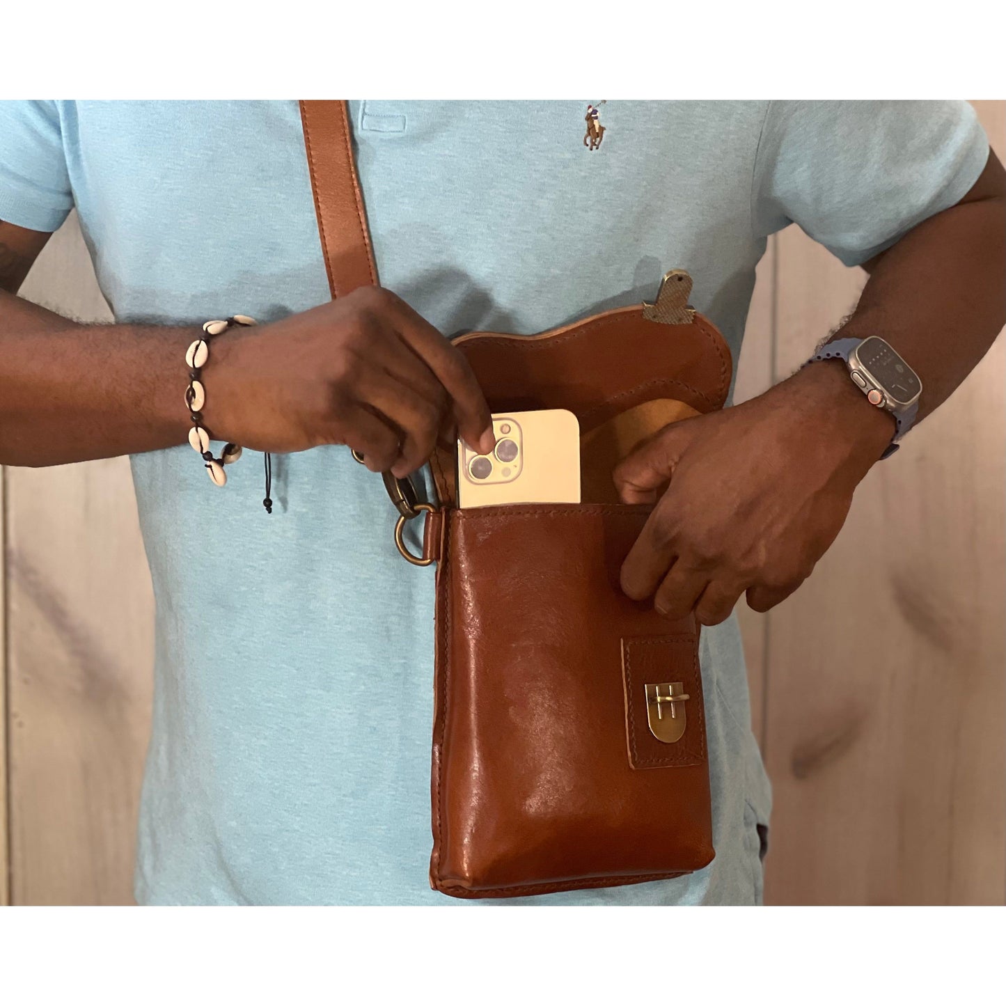 Benjamin's Leatherᵀᴹ "THE VINTAGE CROSSBODY"