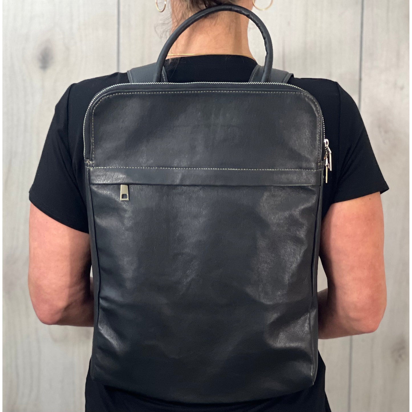 Benjamin's Leatherᵀᴹ "LAPTOP BACKPACK"